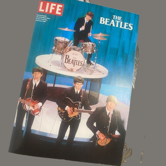 The Beatles Unseen Archives Hardcover (1-1-2009) + Bonus LIFE Beatles Magazine - Picture 12 of 13